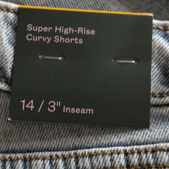 NWT Wild Fable Size 14 Super High Rise Curvy Distressed Button Fly Jean Shorts - Picture 6 of 15